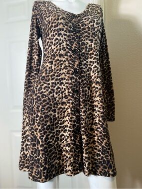 Yelete~NWT~Soft~Bold~Leopard Print~A-Line Dress~Button Closure~Pockets~Size S